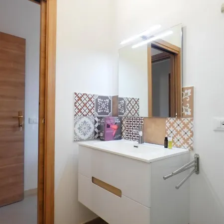 Leone1 Apartamento