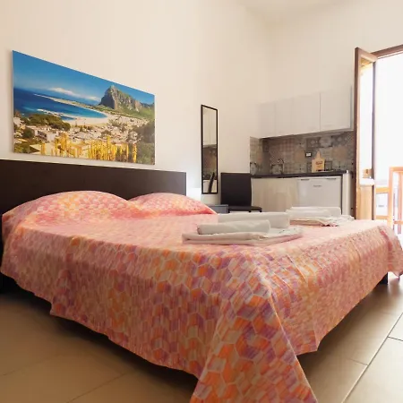 Leone1 Apartment